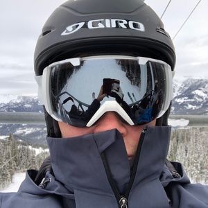 Meet your Posher, Carson